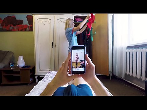 ❤️ O Stepsister fez seu irmão vir logo antes de sua mãe voltar para casa ️❌ Porno real em nós